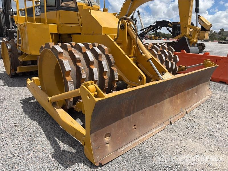CAT 815F Ущільнювачі грунту