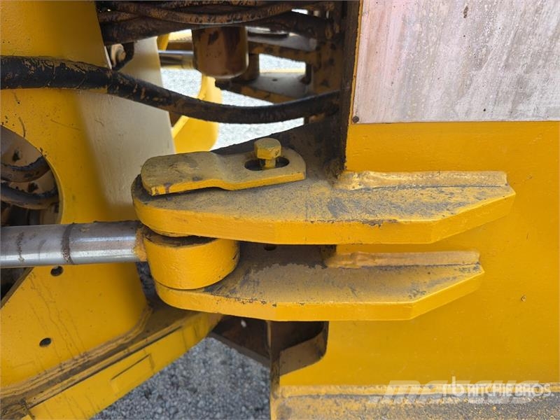 CAT 815F Compactadores de solo