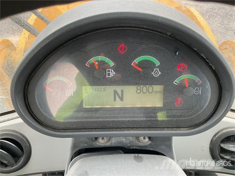 CAT 930K Kolesni nakladalci