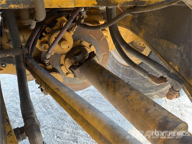 CAT 966 Cargador sobre Neumaticos / Wheel Loader Gumikerekes homlokrakodók