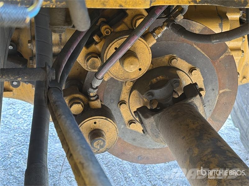 CAT 966 Cargador sobre Neumaticos / Wheel Loader Gumikerekes homlokrakodók