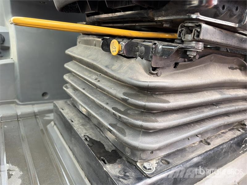 CAT 966 Cargador sobre Neumaticos / Wheel Loader Gumikerekes homlokrakodók