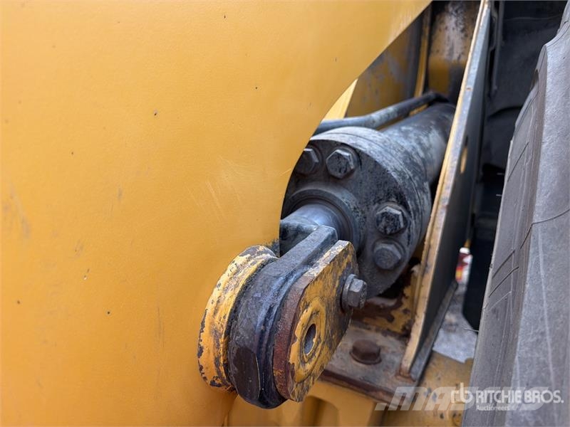 CAT 966 Cargador sobre Neumaticos / Wheel Loader Gumikerekes homlokrakodók