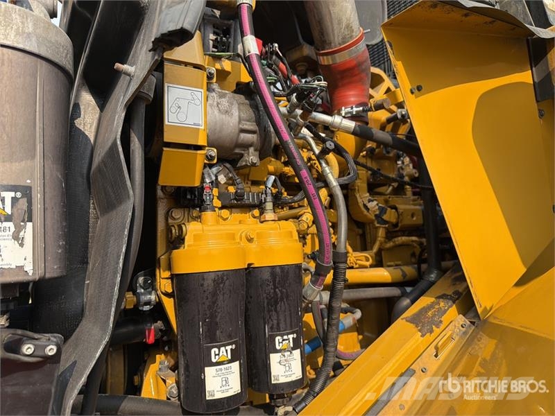 CAT 966 Cargador sobre Neumaticos / Wheel Loader Gumikerekes homlokrakodók