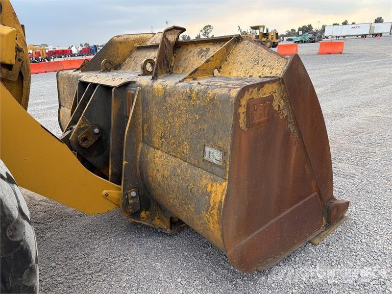 CAT 966 Cargador sobre Neumaticos / Wheel Loader Gumikerekes homlokrakodók