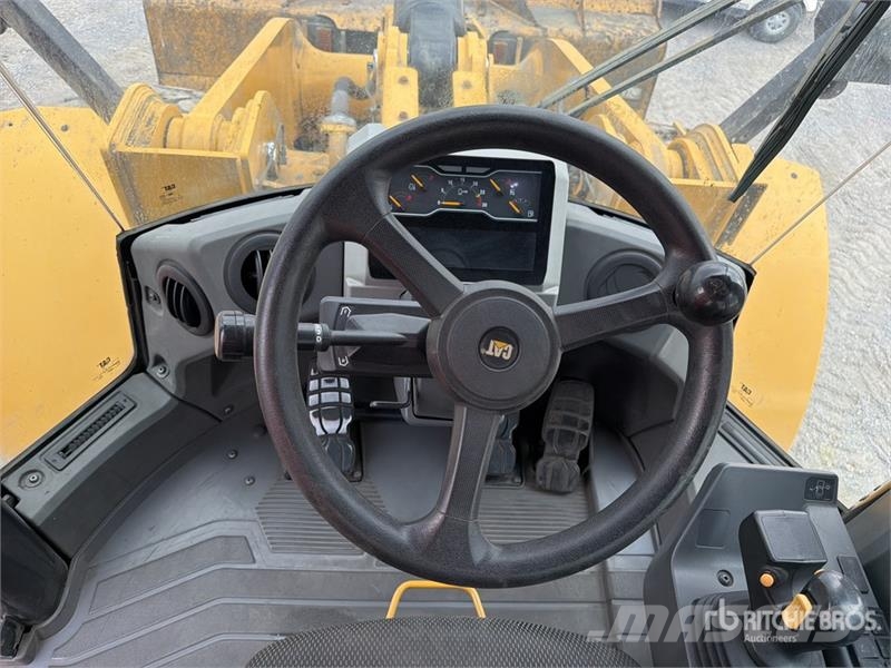 CAT 966 Cargador sobre Neumaticos / Wheel Loader Gumikerekes homlokrakodók