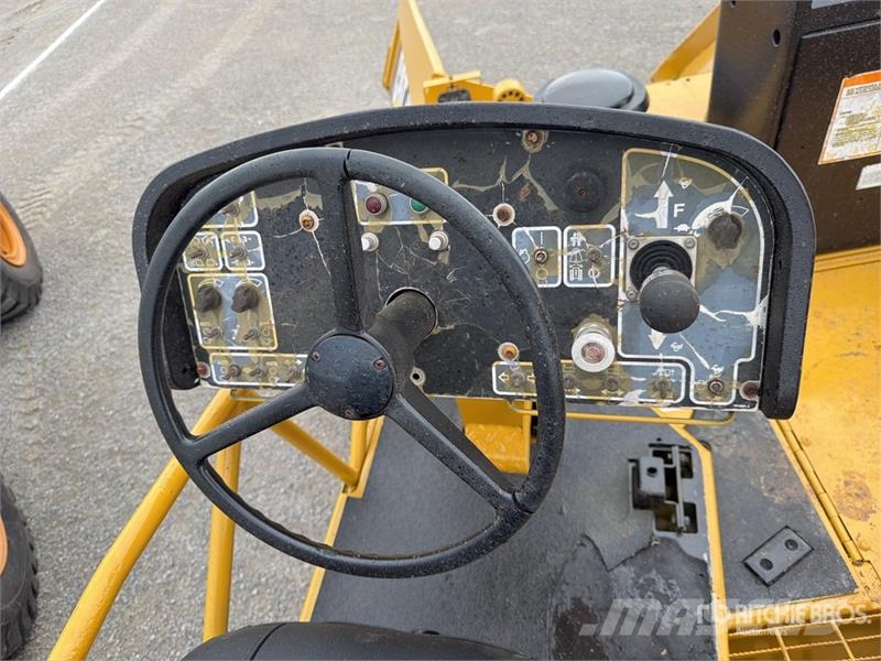 CAT AP655D Finisseur