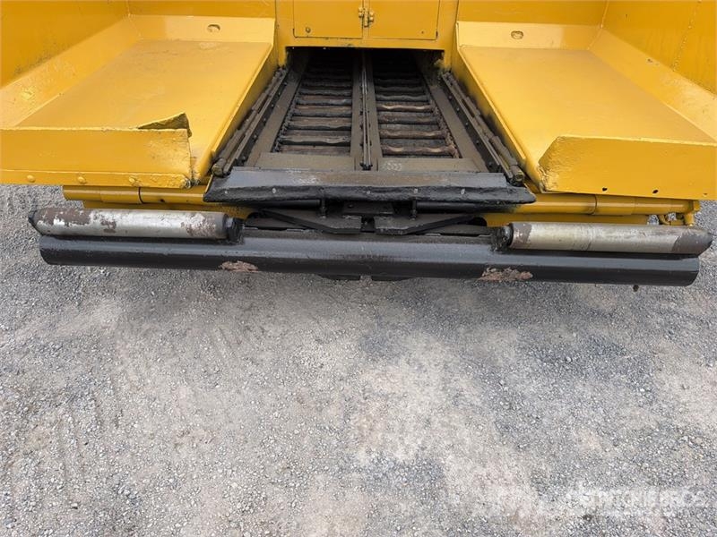 CAT AP655D Finisseur