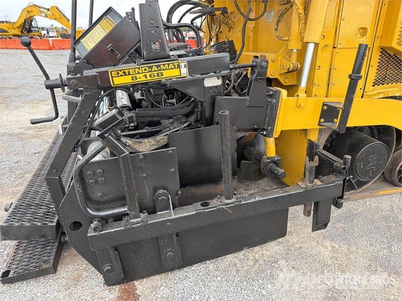 CAT AP655D Finisseur