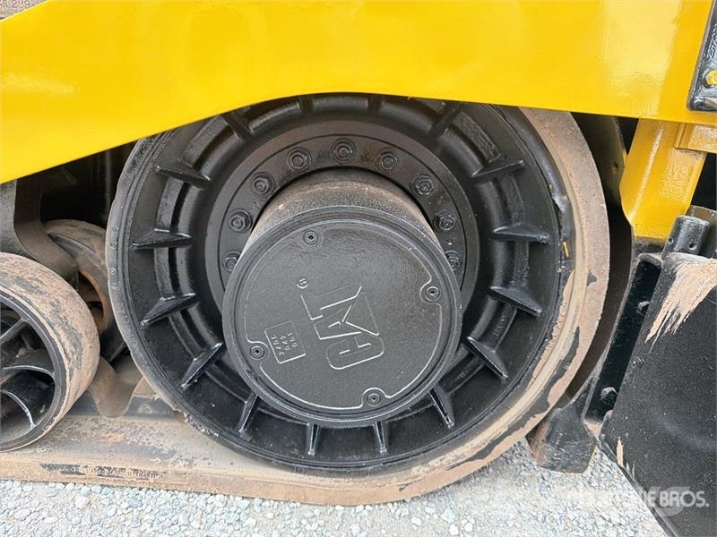 CAT AP655D Finisseur