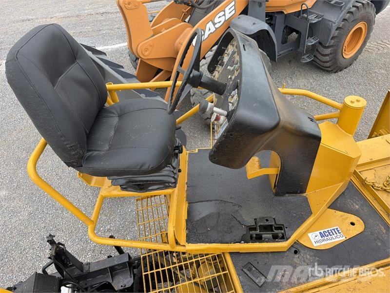 CAT AP655D Finisseur