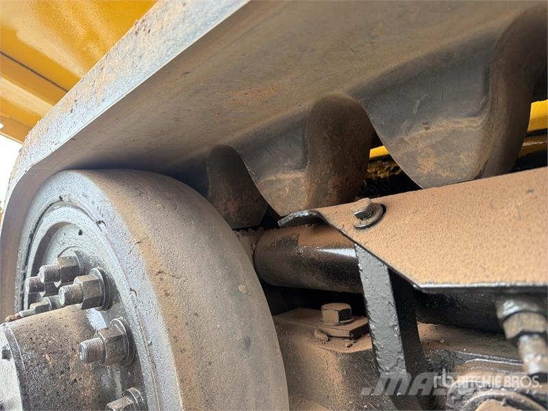 CAT AP655D Finisseur