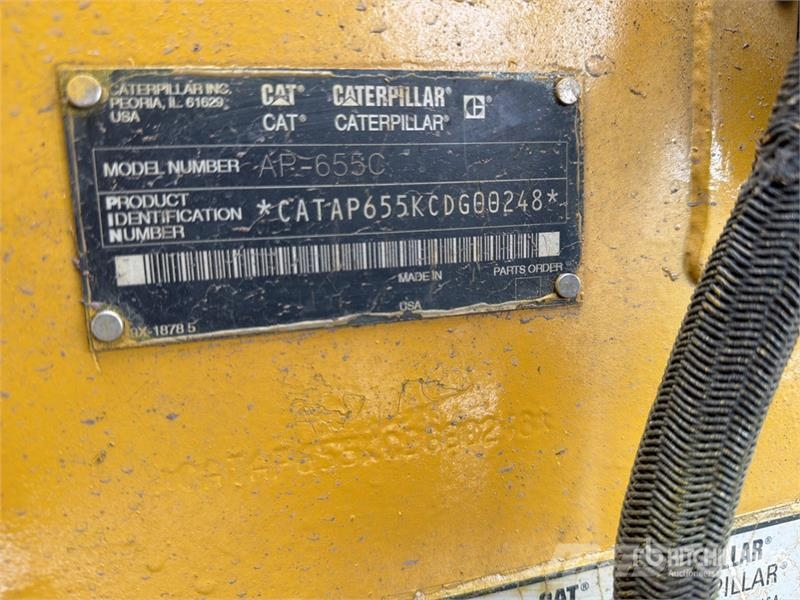CAT AP655D Finisseur