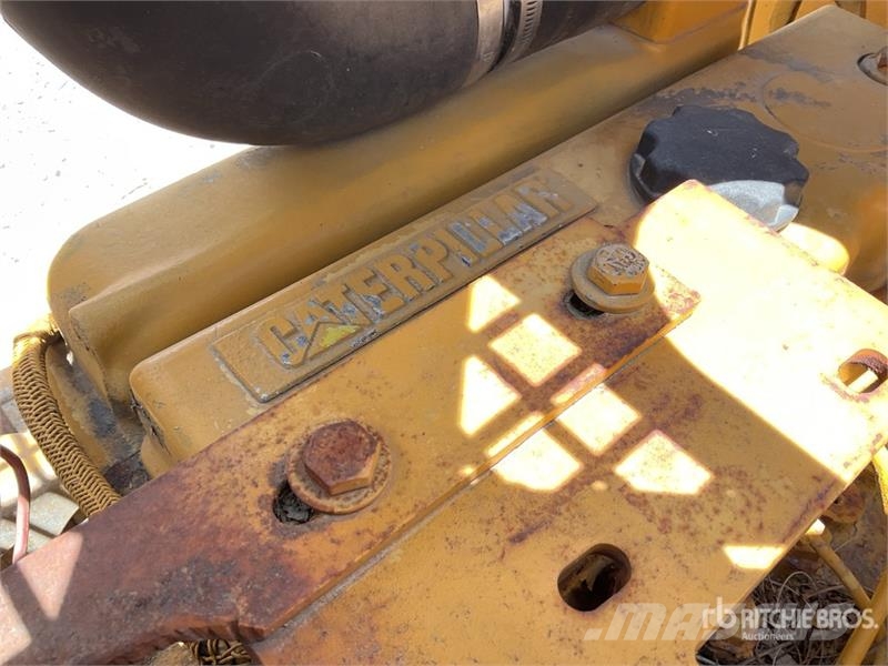 CAT CP433C Rodillo de Pisones / Padfoot Drum Compactor Egydobos hengerek