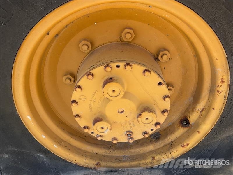 CAT CP433C Rodillo de Pisones / Padfoot Drum Compactor Egydobos hengerek