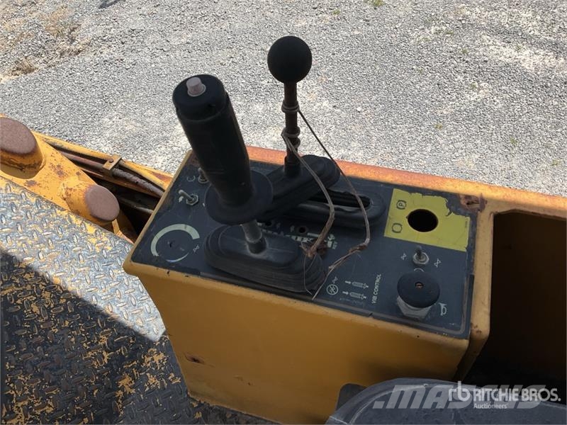 CAT CP433C Rodillo de Pisones / Padfoot Drum Compactor Egydobos hengerek