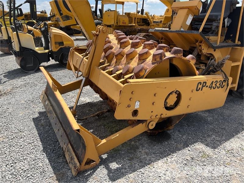 CAT CP433C Rodillo de Pisones / Padfoot Drum Compactor Egydobos hengerek