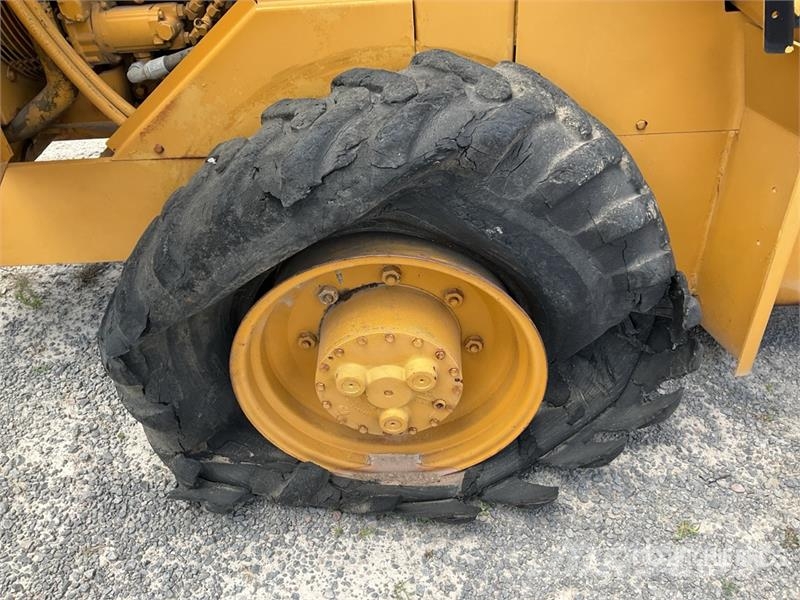 CAT CP433C Rodillo de Pisones / Padfoot Drum Compactor Egydobos hengerek
