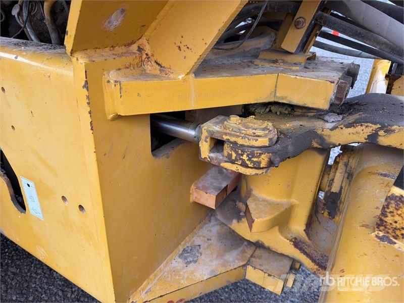 CAT CS-533E Rodillo / Smooth Drum Compactor مداحل أحادية الأسطوانة
