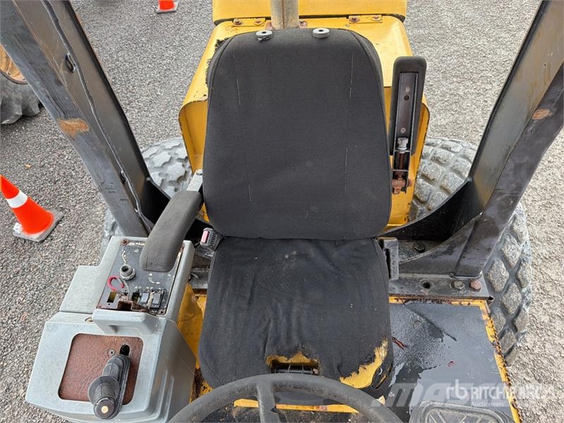 CAT CS-533E Rodillo / Smooth Drum Compactor مداحل أحادية الأسطوانة