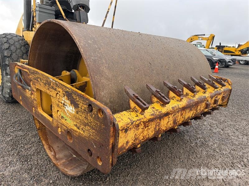CAT CS-533E Rodillo / Smooth Drum Compactor مداحل أحادية الأسطوانة