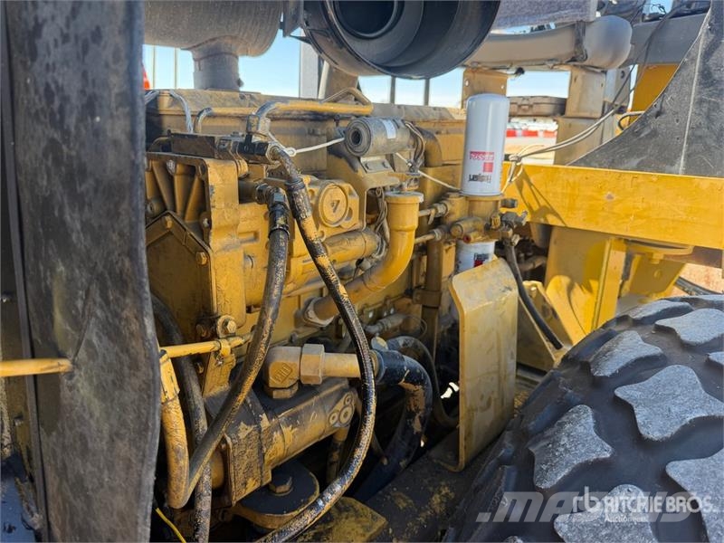CAT CS533D Rodillo / Smooth Drum Compactor Walzenzüge