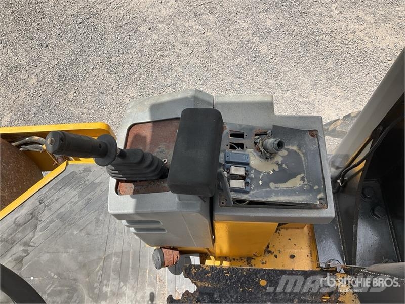 CAT CS533D Rodillo / Smooth Drum Compactor Tek tamburlu silindirler