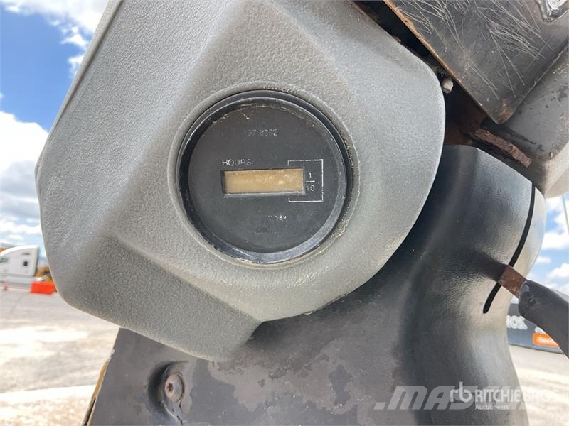CAT CS533D Rodillo / Smooth Drum Compactor Tek tamburlu silindirler