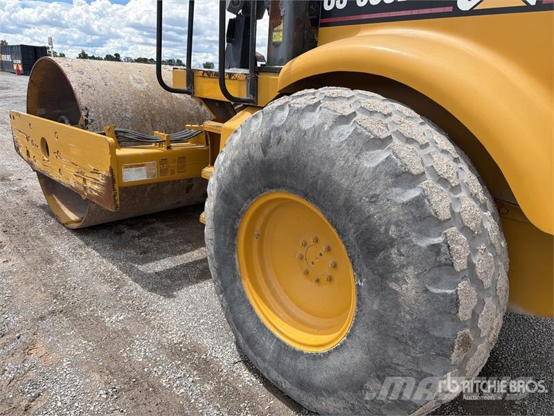 CAT CS533D Rodillo / Smooth Drum Compactor Valjci sa jednim bubnjem