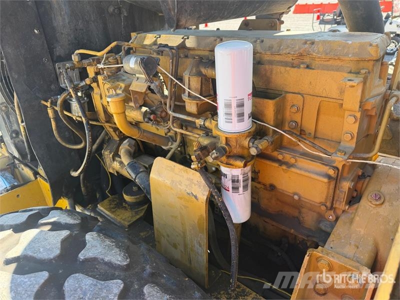 CAT CS533D Rodillo / Smooth Drum Compactor Walzenzüge