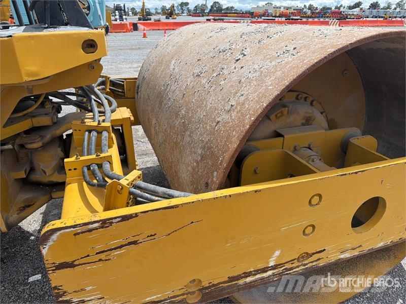 CAT CS533D Rodillo / Smooth Drum Compactor Valjci sa jednim bubnjem