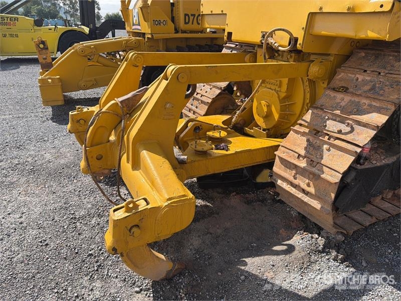 CAT D6R XL Series II Buldožeri guseničari