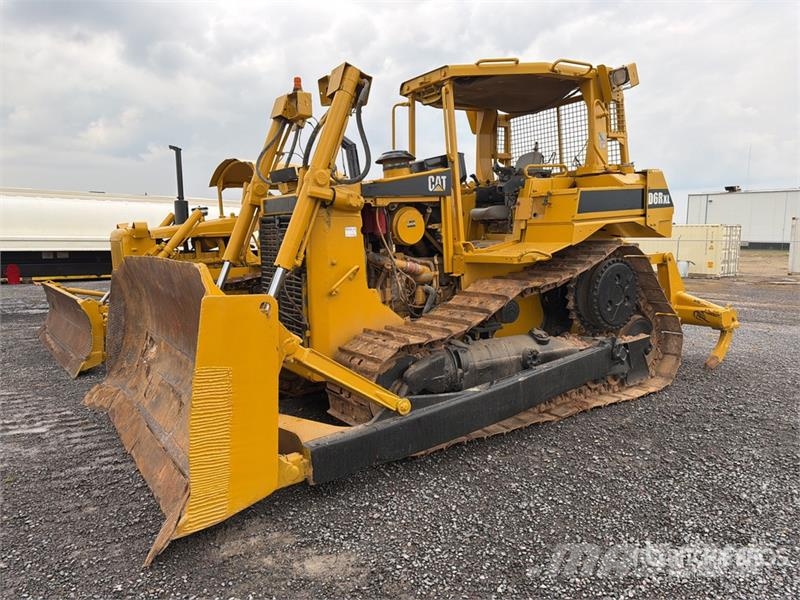 CAT D6R XL Series II Buldožeri guseničari