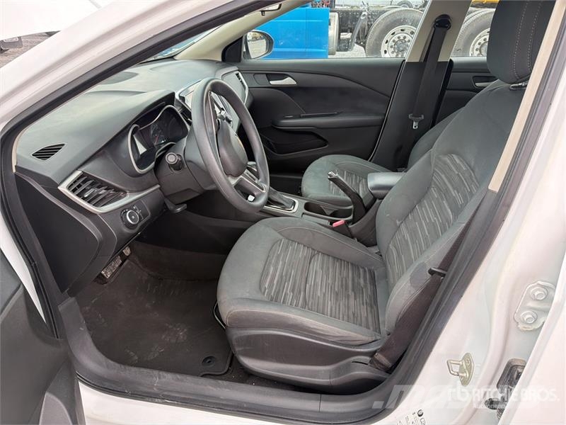 Chevrolet Cavalier Automovil / Automobile Automobili