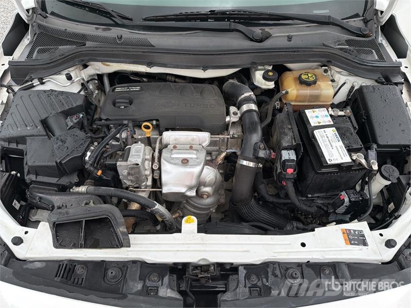 Chevrolet Cavalier Automovil / Automobile Automobili