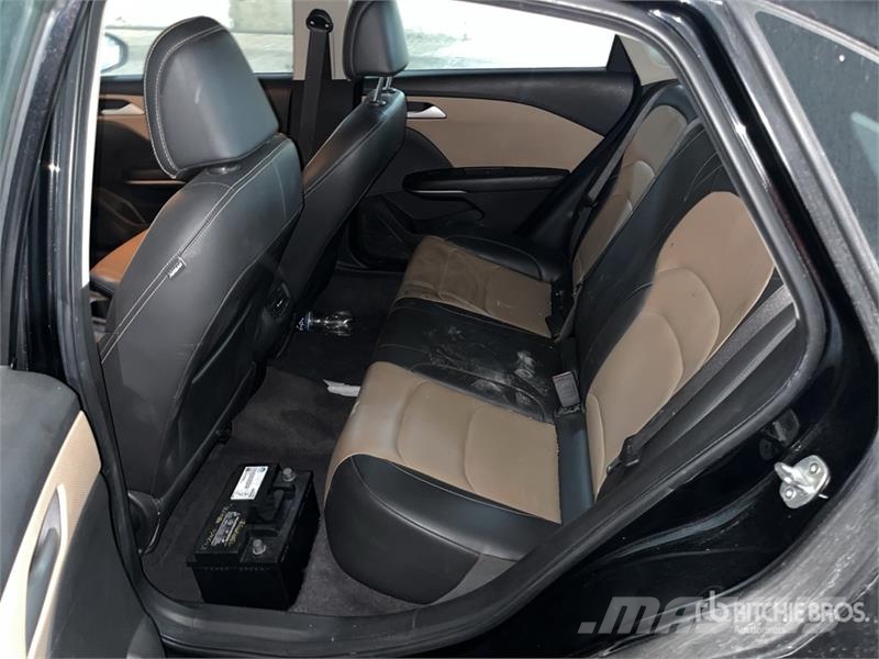 Chevrolet Cavalier Automovil / Automobile Personbiler