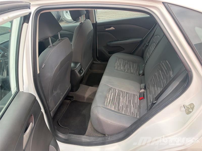 Chevrolet Cavalier Automovil / Automobile Personbiler