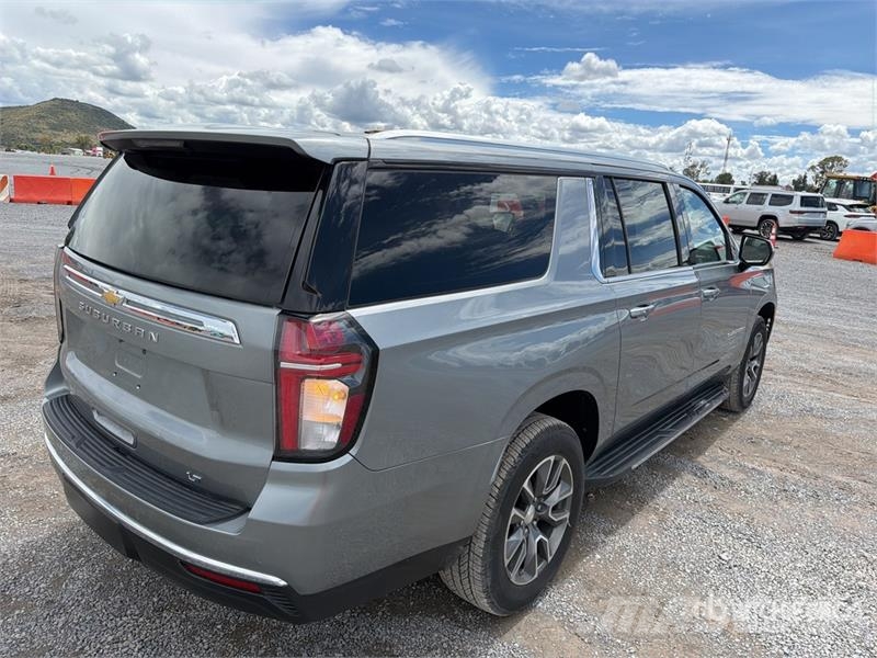 Chevrolet Suburban Легковые автомобили