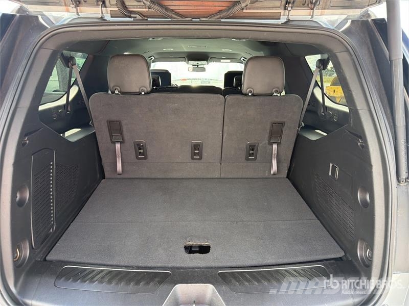 Chevrolet Suburban Lengvieji automobiliai