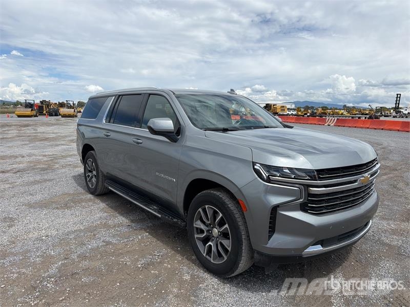 Chevrolet Suburban Легковые автомобили