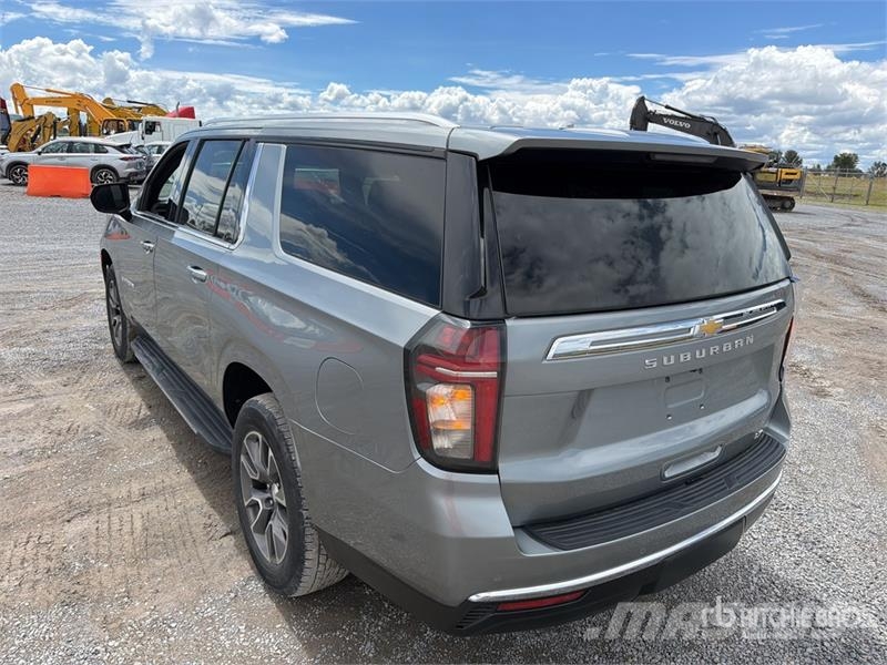 Chevrolet Suburban Легковые автомобили