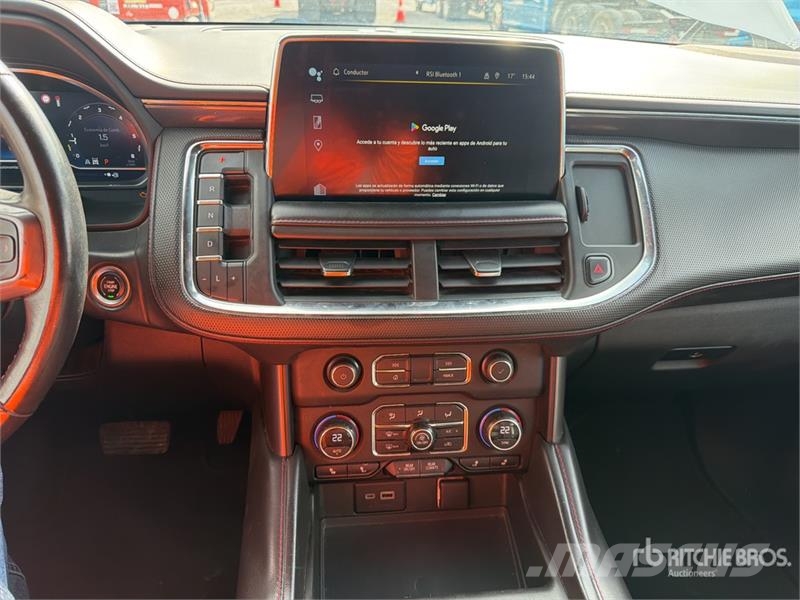 Chevrolet Suburban Automobili