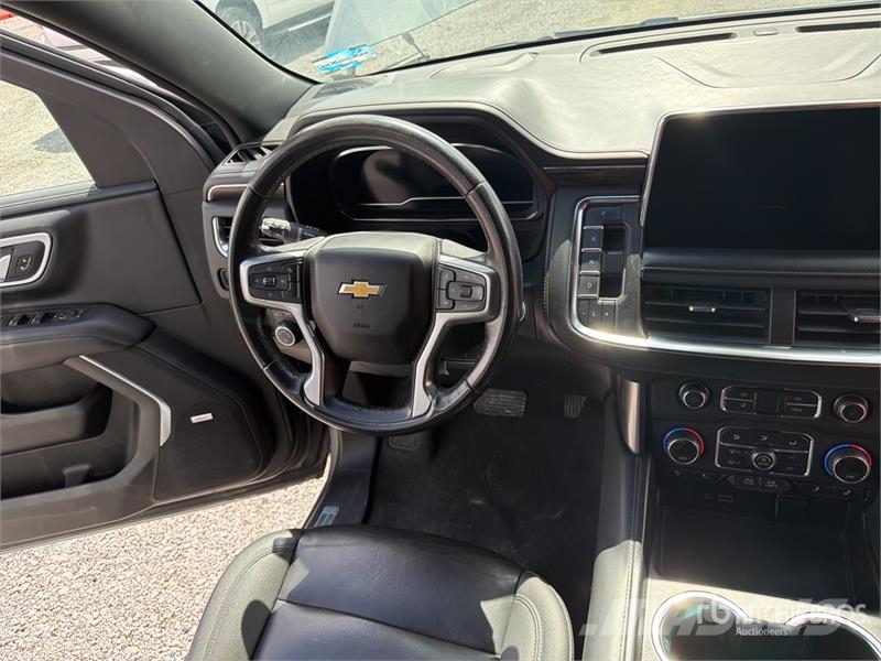Chevrolet Suburban Lengvieji automobiliai