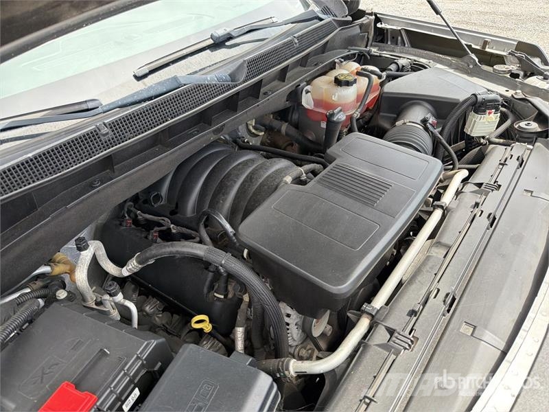 Chevrolet Suburban Легковые автомобили