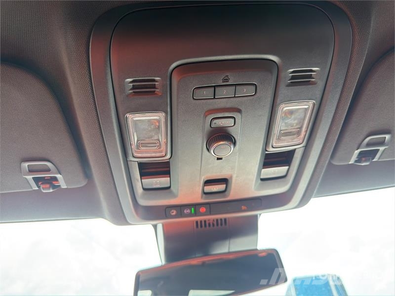 Chevrolet Suburban Automobili