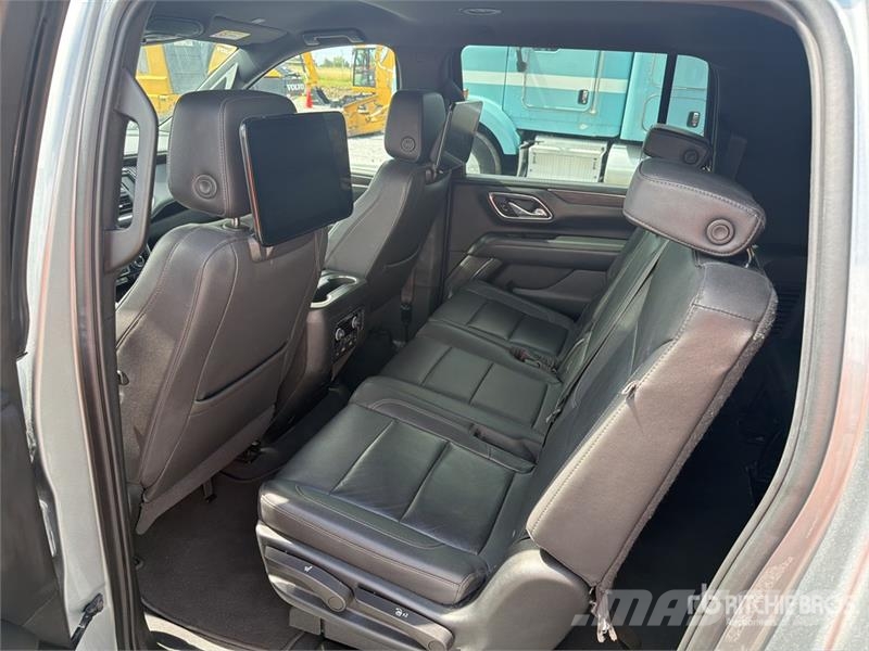 Chevrolet Suburban Lengvieji automobiliai
