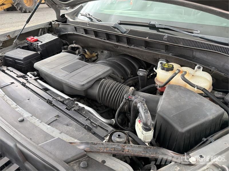 Chevrolet Suburban Otomobiller