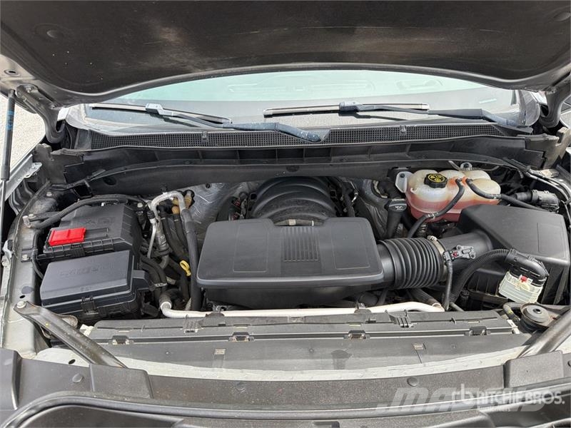 Chevrolet Suburban Легковые автомобили