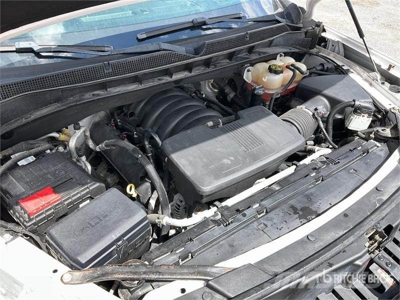 Chevrolet Suburban Automobili