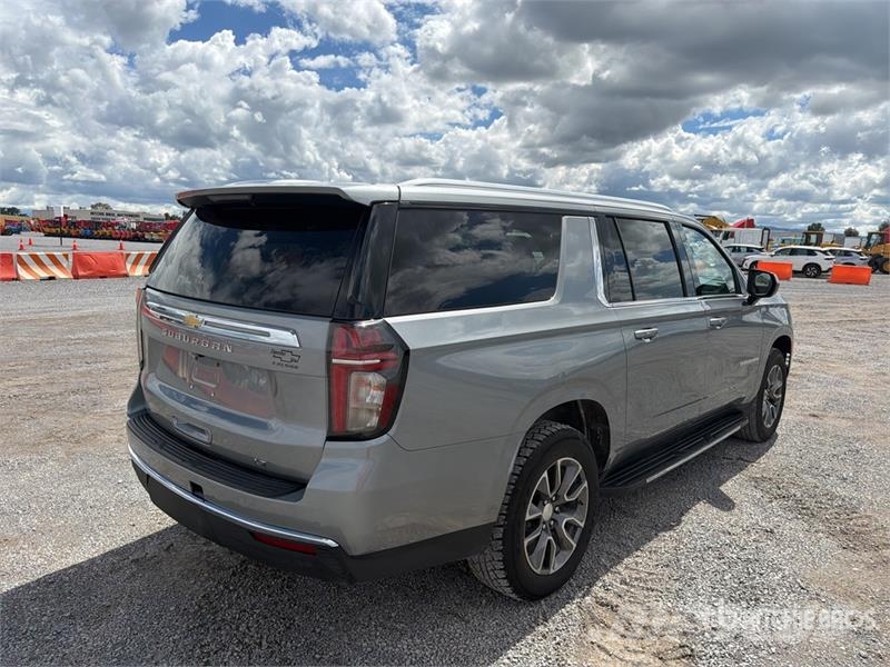 Chevrolet Suburban Lengvieji automobiliai